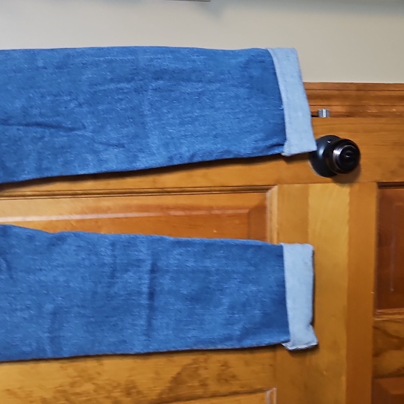 Willow & Root The Mom Fit Distressed High-Rise Jeans - Picture 9 of 15